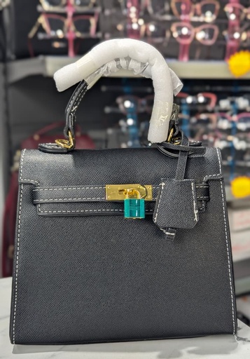HERMES MEDIUM SIZED HANDBAG